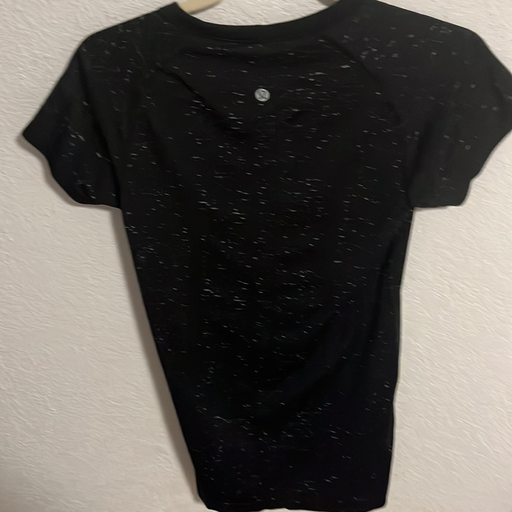 Lululemon Like New Black Swiftly!! - image 2